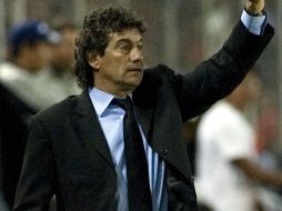 Rubén Omar Romano busca tener una buena actuación en su segunda gestión en el timonel rojinegro. EFE  /