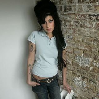 El Reino Unido llora la muerte de Amy Winehouse