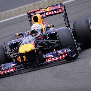 Vettel cronometa la vuelta más rápida en tercera práctica