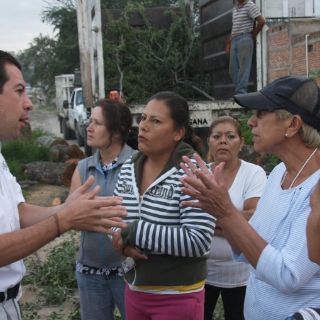 Inicia Tlaquepaque con limpieza de canal en Los Puestos