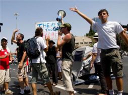 Manifestantes de la protesta nacional exigen una vivienda digna en Polonia. AP  /