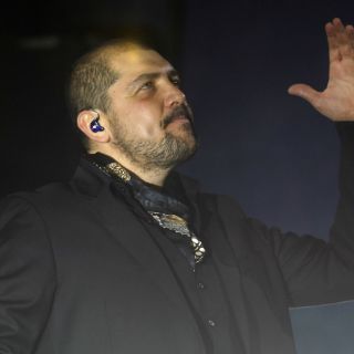 Reyli ofrece un tributo al amor