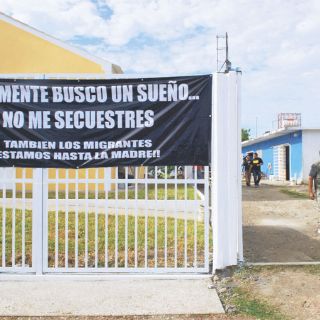 Blake reitera defensa a los migrantes