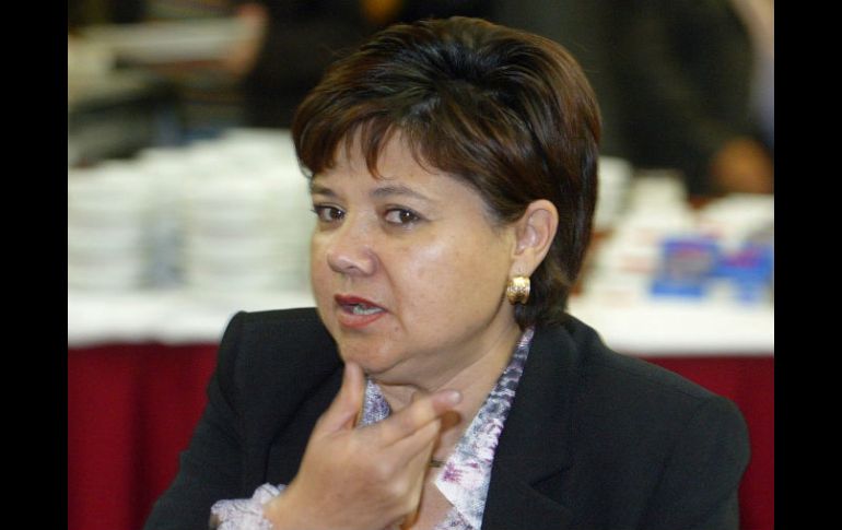 La diputada Ana Bertha Guzmán exhortó a la Secretaría General a que instruya a diputados para que ratifiquen a su personal. ARCHIVO  /