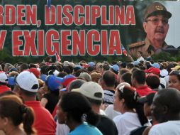 La tribuna luce flanqueada por una valla con la foto de Raúl Casto y su lema “Orden, disciplina y exigencia”. NTX  /