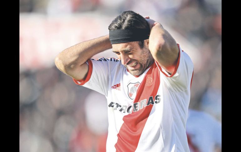 Mariano Pavone, quien fallara un penal en el partido en que River Plate descendió. GETTY IMAGES SPORT  /