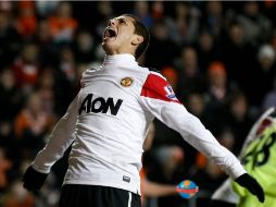 Javier Hernández sufrió una conmoción cerebral durante un entrenamiento. ARCHIVO  /