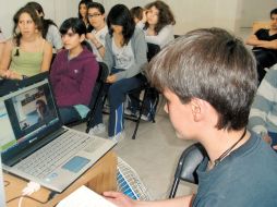 El Programa Construye T, ha atendido a alrededor de  1.2 millones de estudiantes de educación media superior en el país. ARCHIVO  /