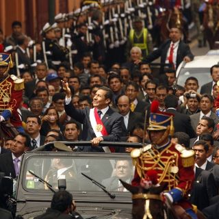 Protestas enmarcan juramento del presidente Humala en Perú