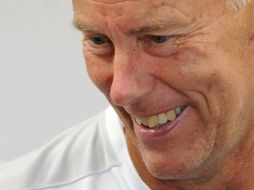 El técnico de la Selección Sub-20 de Inglaterra, Brian Eastick, durante conferencia de prensa en Medellín. AFP  /