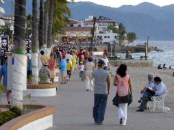 El munícipe, Salvador González, dijo que la remodelación del malecón contribuirá a mostrar la nueva imagen del puerto. ARCHIVO  /