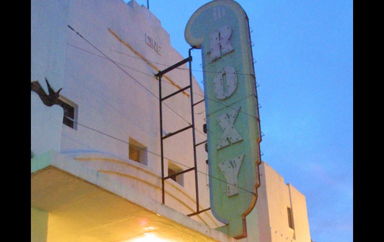 El Roxy, uno de los edificios con más memoria en la ciudad. ARCHIVO  /