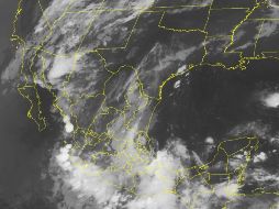 Esta imagen del satélite NOAA muestra nubes de Texas relacionados con los remanentes de la tormenta tropical Don. AP  /