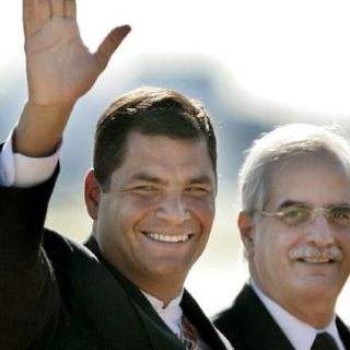 Correa advierte de dificultades para Humala con la prensa peruana