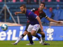 Emanuel Villa fue el autor del segundo gol del Cruz Azul y que fue la diferencia en el partido. MEXSPORT  /