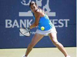 La tenista francesa avanzó  a la final sin ningún esfuerzo. REUTERS  /