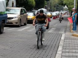 El acceso al carril izquierdo de Javier Mina y Juárez permaneció restringido hasta las 13:00 horas. A. GARCÍA.  /