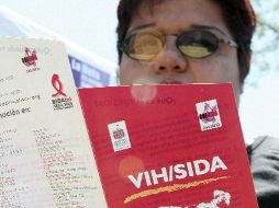 Debido a la aplicación de pruebas en embarazadas, el número de infantes que nace con el virus disminuye en los últimos años. A. CAMACHO  /