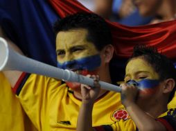 La afición ayudó a la motivación de los jugadores desde un inicio. AFP  /