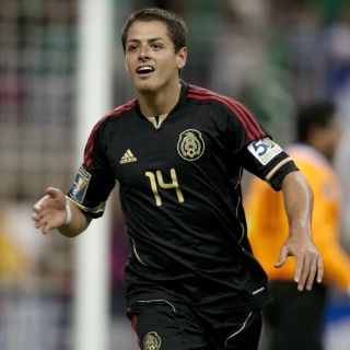 'Chicharito' se mantiene en la cima