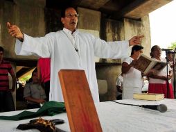 Solalinde envió invitación a grupo criminal a unirse a la caravana pro migrante. REUTERS  /