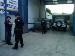 El hombre fue encontrado tirado en el taller mecánico y seriamente herido. O. RUVALCABA  /