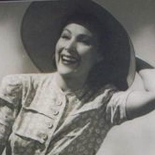 Dolores del Río es recordada en muestra fotográfica en México