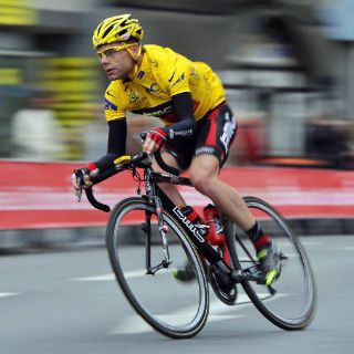Cadel Evans pertenecerá al BMC hasta el 2014