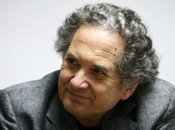 El autor recibió el Premio Internacional de Literatura Rómulo Gallegos por su novela ''Blanco nocturno''. EFE  /