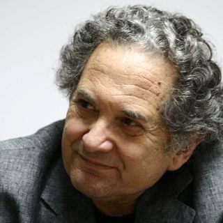 Piglia destaca ruptura con la poética única en América Latina