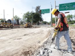 La repavimentación en la Glorieta de Tránsito arrancó desde el sábado pasado. M. FREYRÍA  /