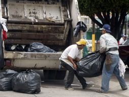 La recolección de la basura vuelve a la normalidad en el municipio, luego del acercamiento de las autoridades. ARCHIVO  /