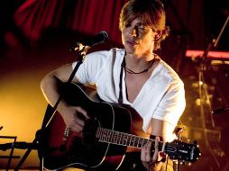 'Lo que sale del corazón llega más y el que está enamorado va a sentir exactamente lo que siento yo', afirmó el cantante. EL UNIVERSAL  /