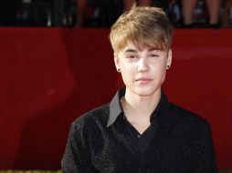 Bieber saltó a la fama luego de que su madre subiera videos del artista a YouTube. REUTERS  /