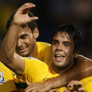 Brasil busca el primer lugar a costa de Panamá