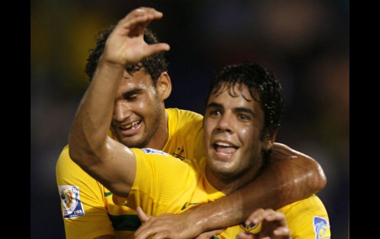Los jugadores brasileños buscan ascender en la justa mundial del futbol.EFE  /