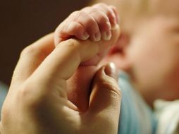 Erróneas las aseveraciones que aseguran que una mujer que padece diabetes no puede amamantar a un niño. ID  /