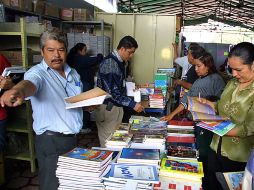 Al ingresar en el concurso reciben un millón de pesos virtuales que manejarán en el simulador conectado con la BMV. ARCHIVO  /