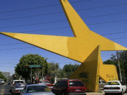 El pájaro amarillo, de Mathias Goeritz, en Guadalajara, creación de 1957. EL INFORMADOR  /