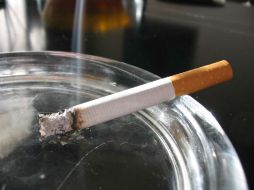 Autoridades sanitarias encienden focos de alerta por el aumento juvenil en el consumo de tabaco y de bebidas alcohólicas. ESPECIAL  /