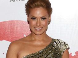 Señalan que Montijo lleva una relación de noviazgo de cuatro meses con el hombre en cuestión. EL UNIVERSAL  /