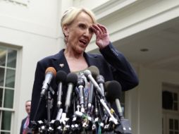 Personal de la gobernadora Jan Brewer dijo que presentará los documentos para la fecha límite. ARCHIVO  /