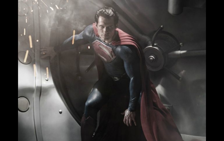 Cavill viste el traje del legendario héroe de las historietas. AP  /