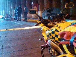 El motociclista murió antes de llegar a la luz, al final del túnel. En el área quedó una marca de derrape de seis metros. M. PATIÑO  /