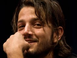 Diego Luna no sólo destinará su energía al cine y a la televisión, ahora también en teatro. AFP  /