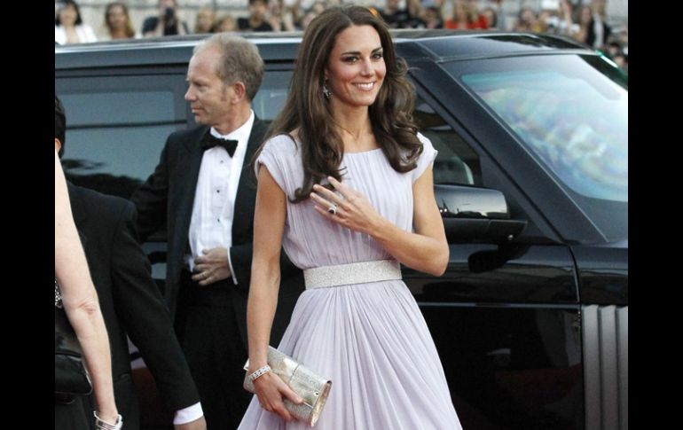 ‘Catalina Middleton ha cautivado al mundo con su mezcla de moda de gama alta y baja’. REUTERS  /