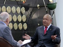 Difunden una entrevista del mandatario mientras éste se encuentra en Cuba recibiendo quimioterapias. EFE  /