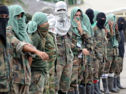 Los enfrentamientos entre grupos paramilitares en Colombia ocasionan en abandono de las regiones. ARCHIVO  /