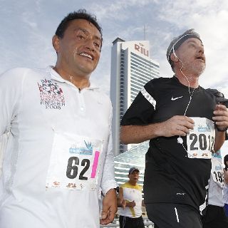 Emilio sostiene a Martín Hernández