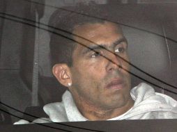 Carlos Tévez llegando al Complejo de entrenamientos Club Carrington en Manchester. REUTERS  /